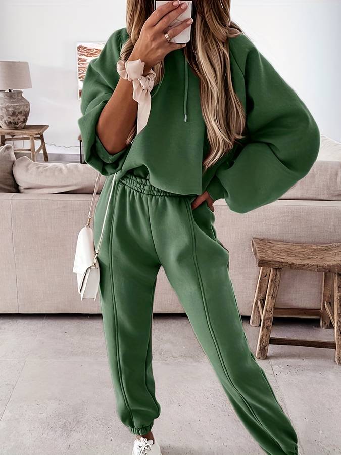 Karina - Ensemble stylé avec sweat à capuche oversize et pantalon de jogging pour femmes