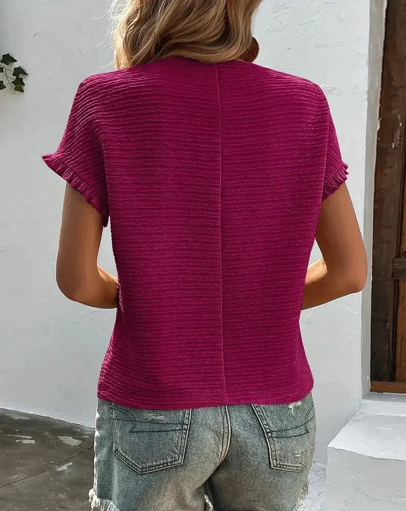Jinky - Stylish cute T-shirt with crew neck and short sleeves for women