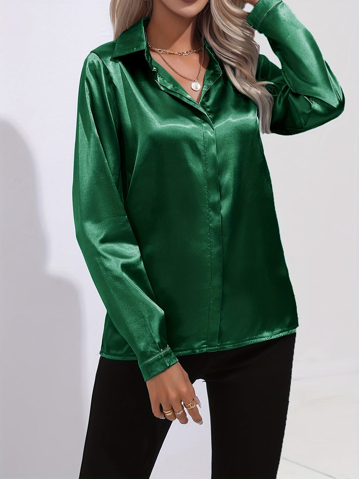 Élégance éclatante d'automne : blouse en satin chic pour femmes de Zariah