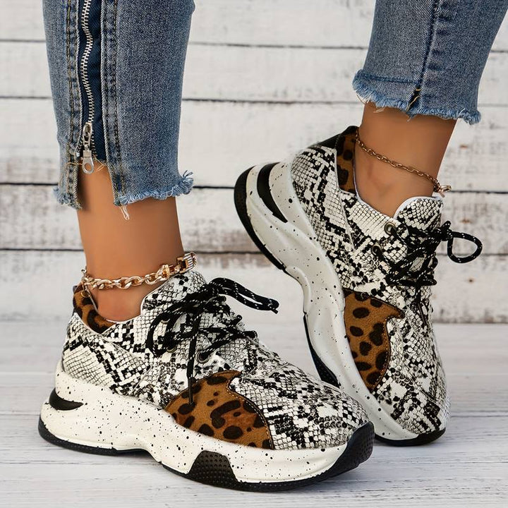 Hilda - Stylish Women's Sneakers
