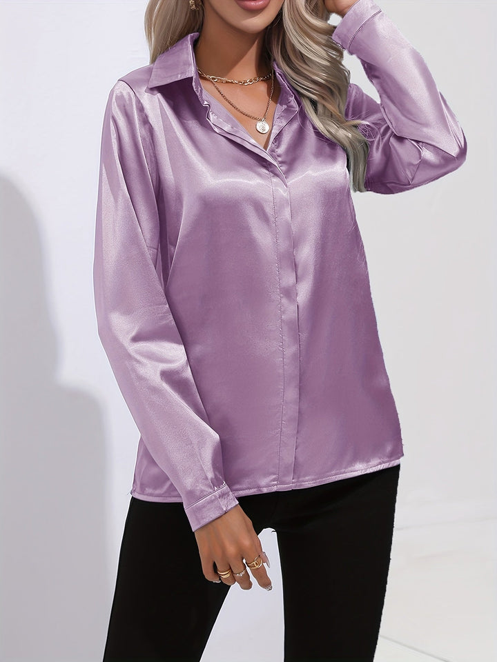 Élégance éclatante d'automne : blouse en satin chic pour femmes de Zariah