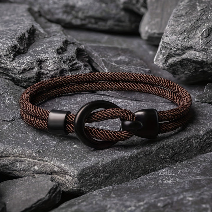 Bracelet en corde fait main stylé pour hommes - parfait pour un look d'automne décontracté !