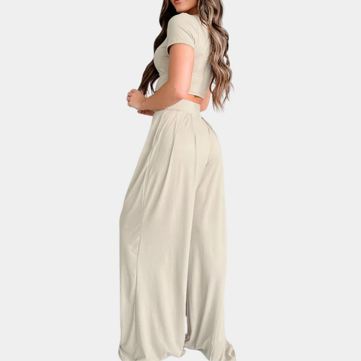 Avena - Luxurious and comfortable two-piece outfit for women