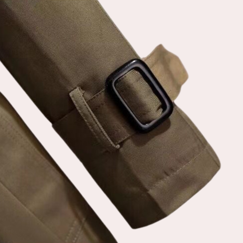 Windbreaker for Women - Stylish Protection from the Elements