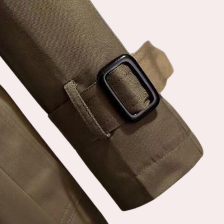 Windbreaker for Women - Stylish Protection from the Elements