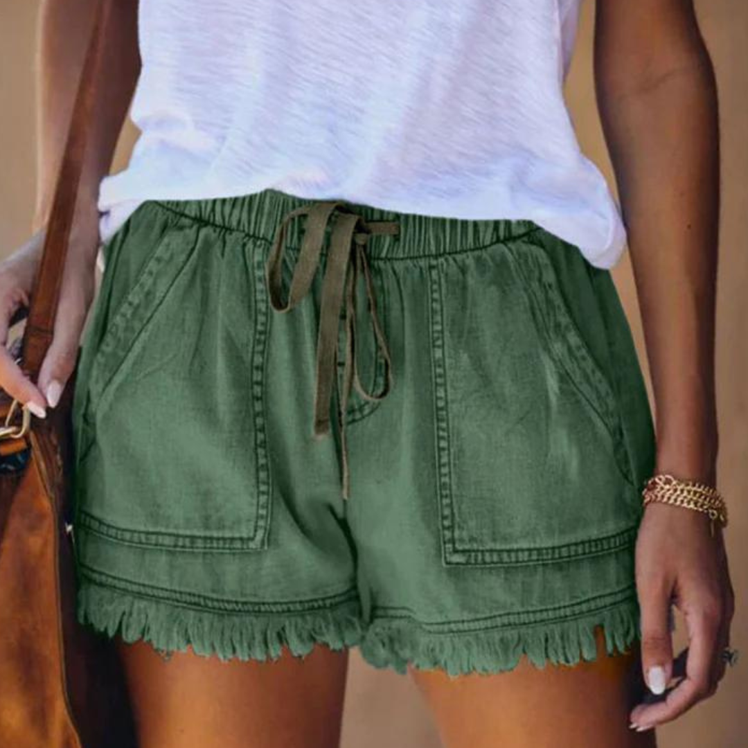 Delfine - Elegant and comfortable women's shorts with practical side pockets