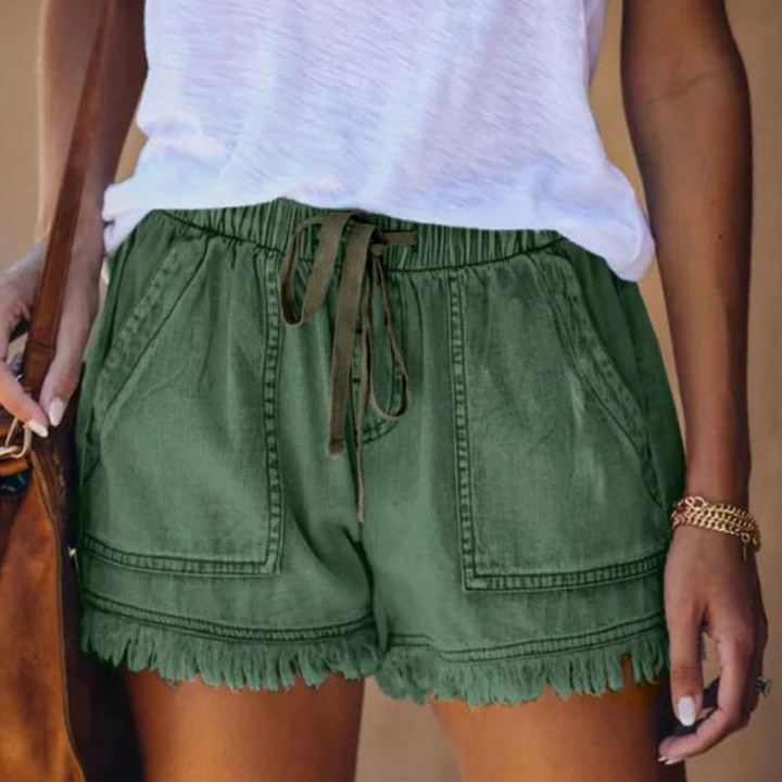 Delfine - Elegant and comfortable women's shorts with practical side pockets