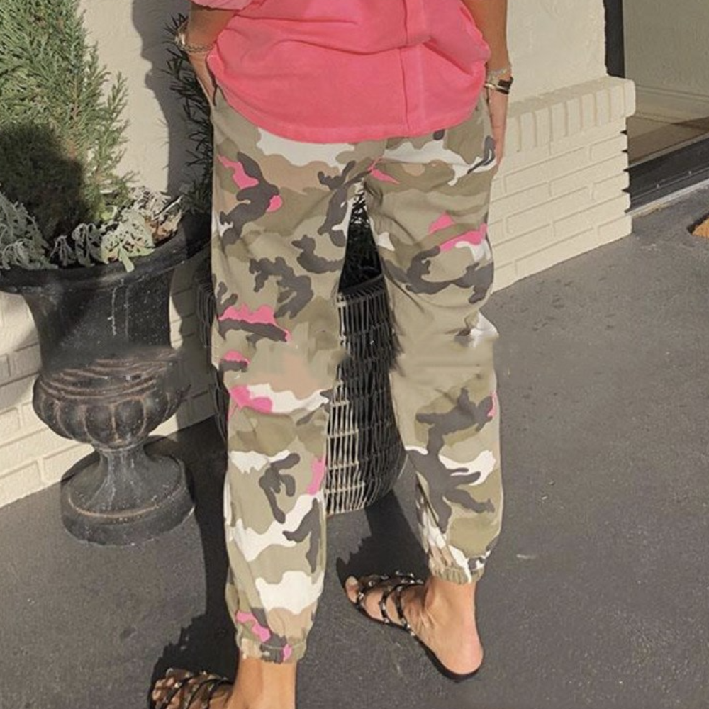 Myrsini - Elegant and Comfortable Women's Camouflage Pants for a Trendy Look