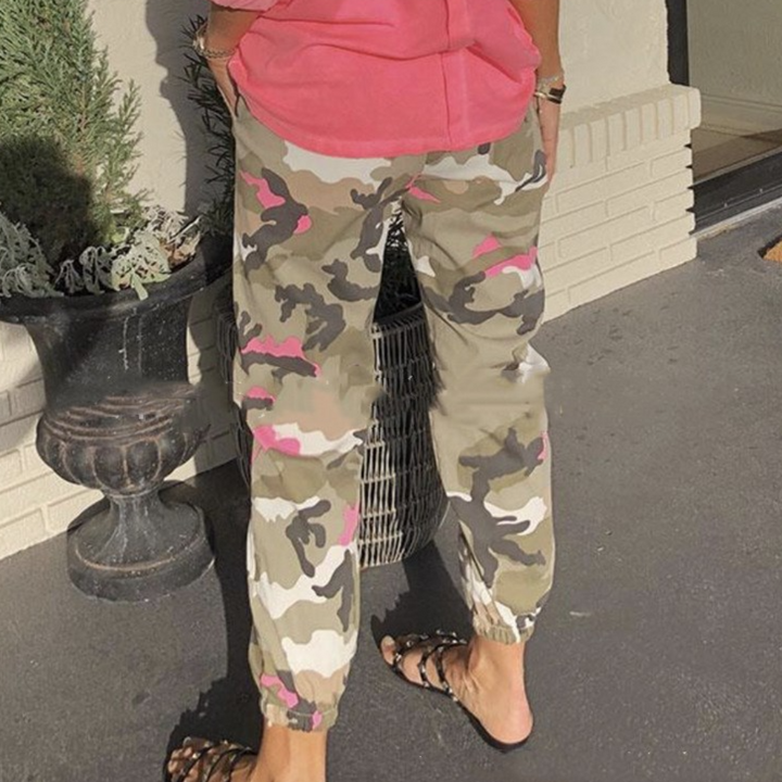 Myrsini - Elegant and Comfortable Women's Camouflage Pants for a Trendy Look
