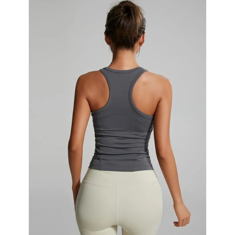 Ruby - Trendy tank top for women, perfect for a summery look!