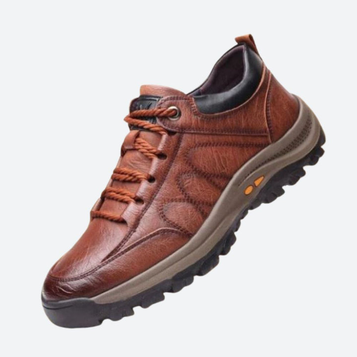 Elegant and Comfortable Hiking Shoes for the Modern Man - Nero