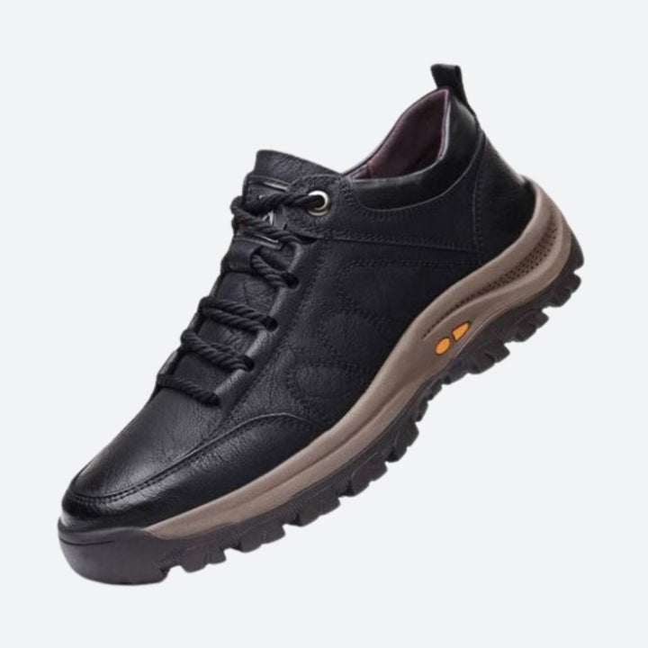 Elegant and Comfortable Hiking Shoes for the Modern Man - Nero