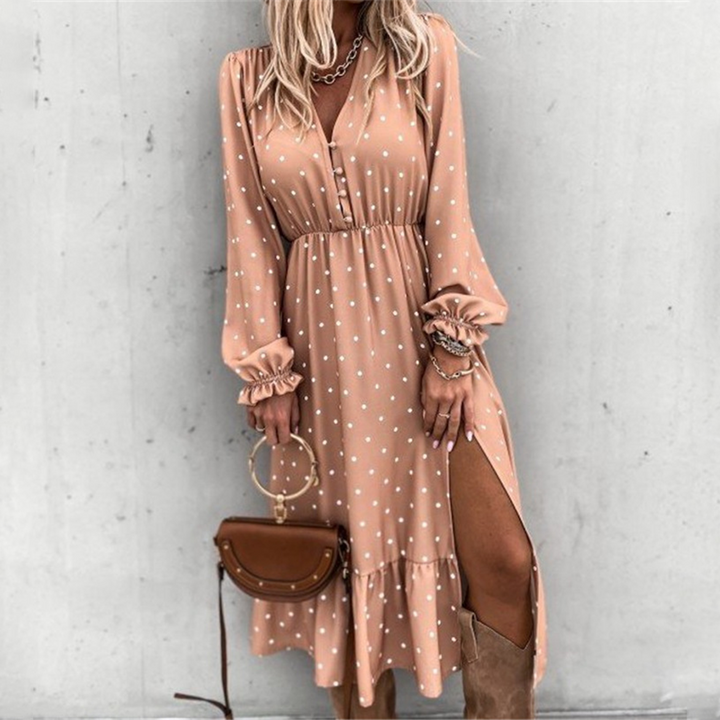 DARIA - Trendy casual dress with a seductive slit