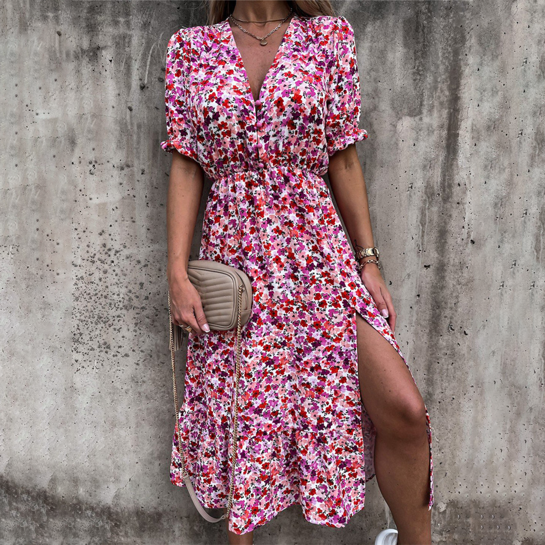 DARIA - Trendy casual dress with a seductive slit