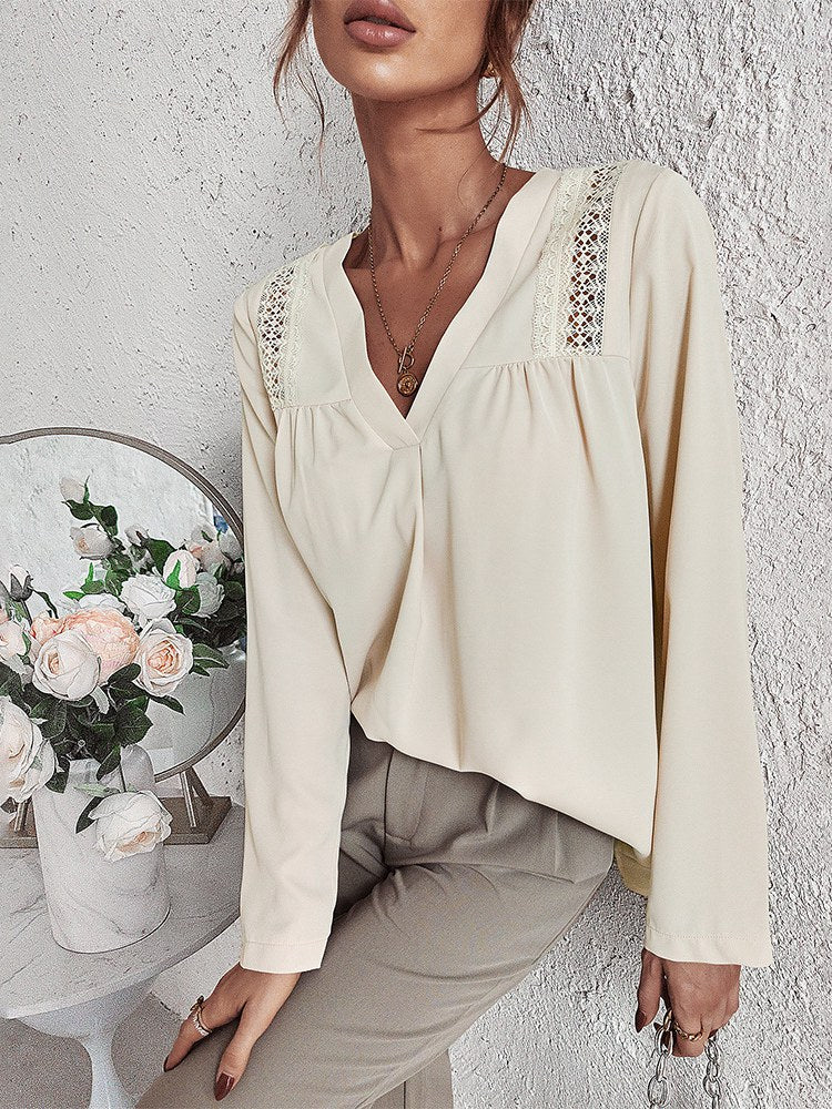 Missy - Blouse crème élégante et confortable avec col en V pour femmes