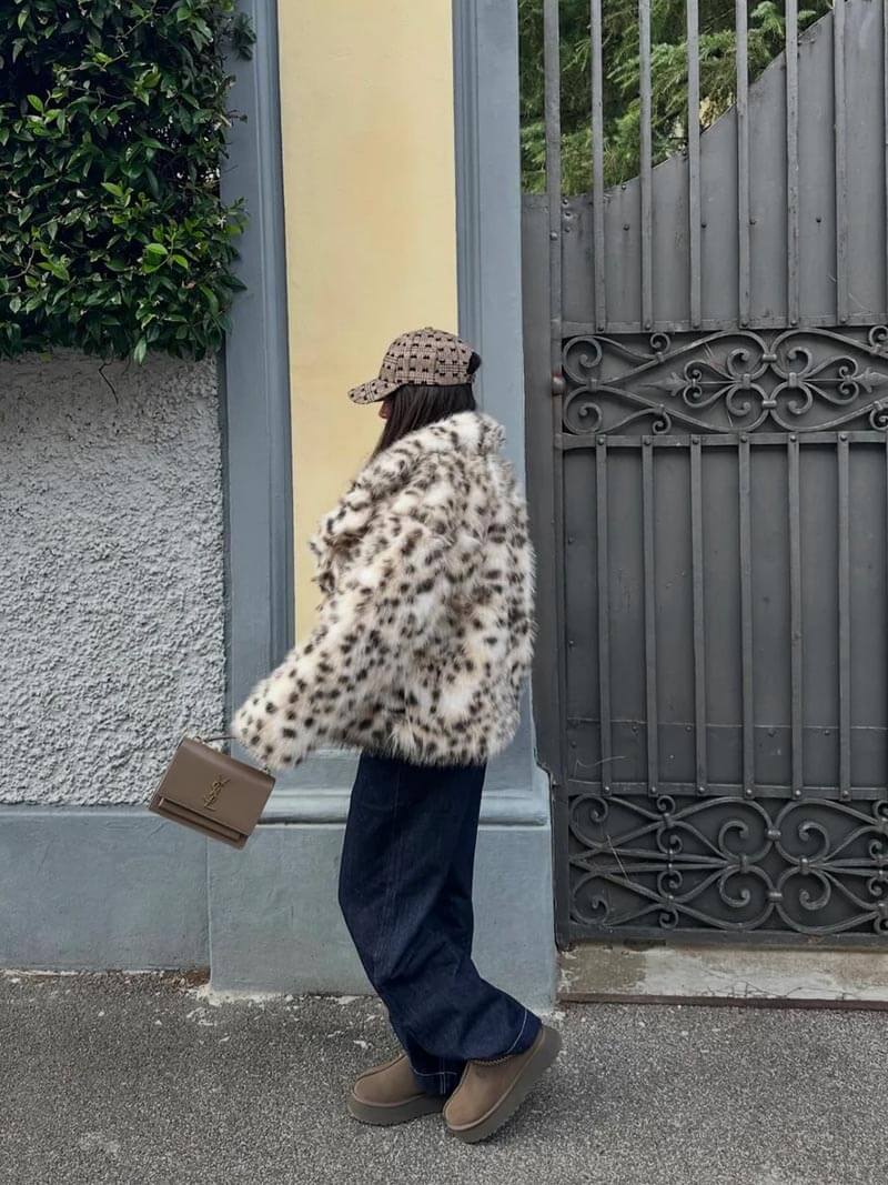Audrey™ - Veste en fourrure à motif léopard