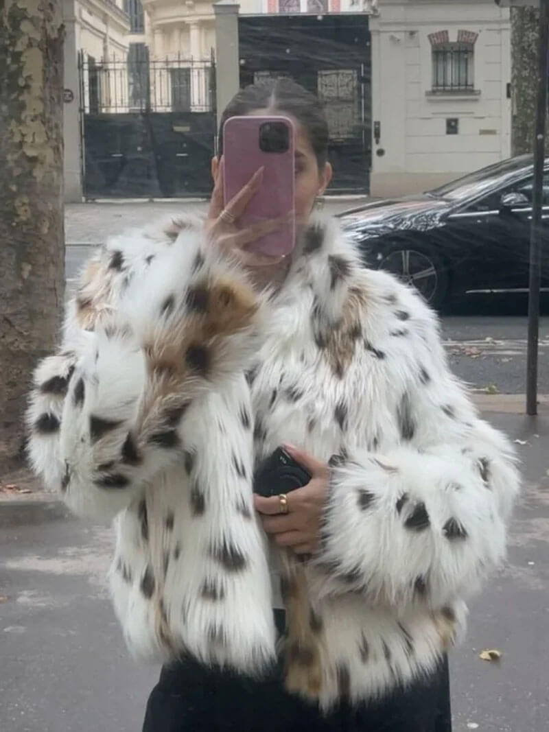 Audrey™ - Veste en fourrure à motif léopard