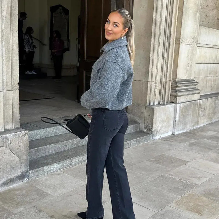 Carla - Fashionable Short Autumn Jacket with Luxury Zipper for Women