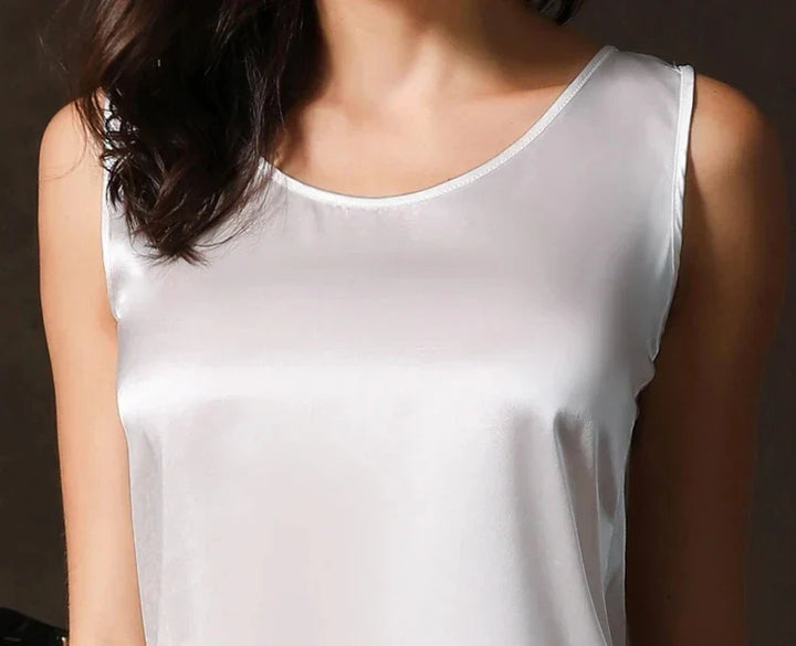 Aurora - Luxurious Silk Summer Pajamas for Women in an Elegant Style