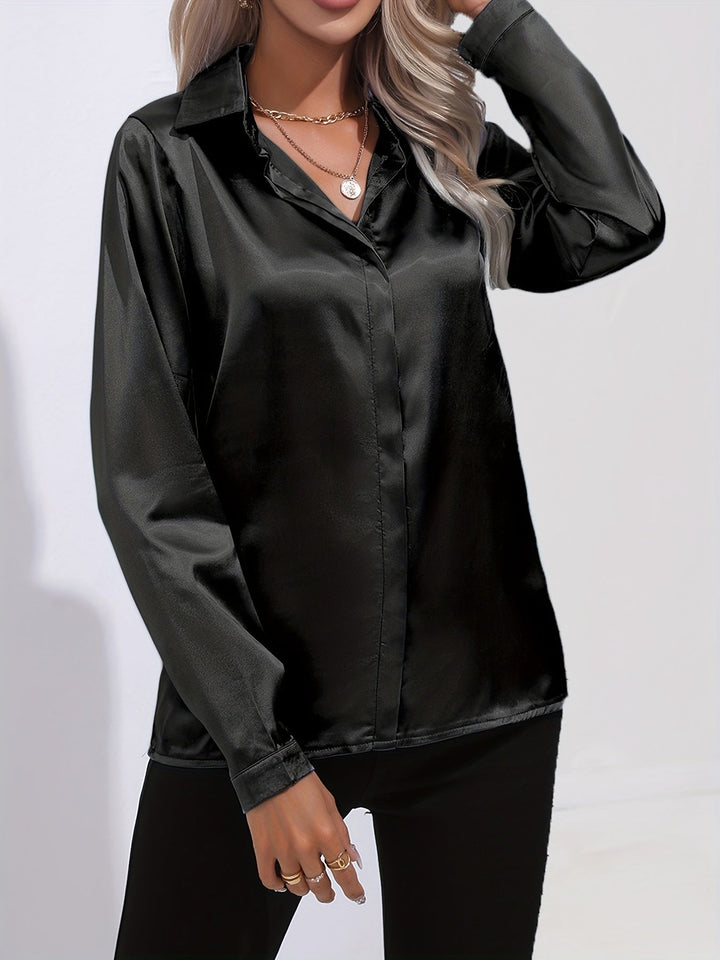 Élégance éclatante d'automne : blouse en satin chic pour femmes de Zariah