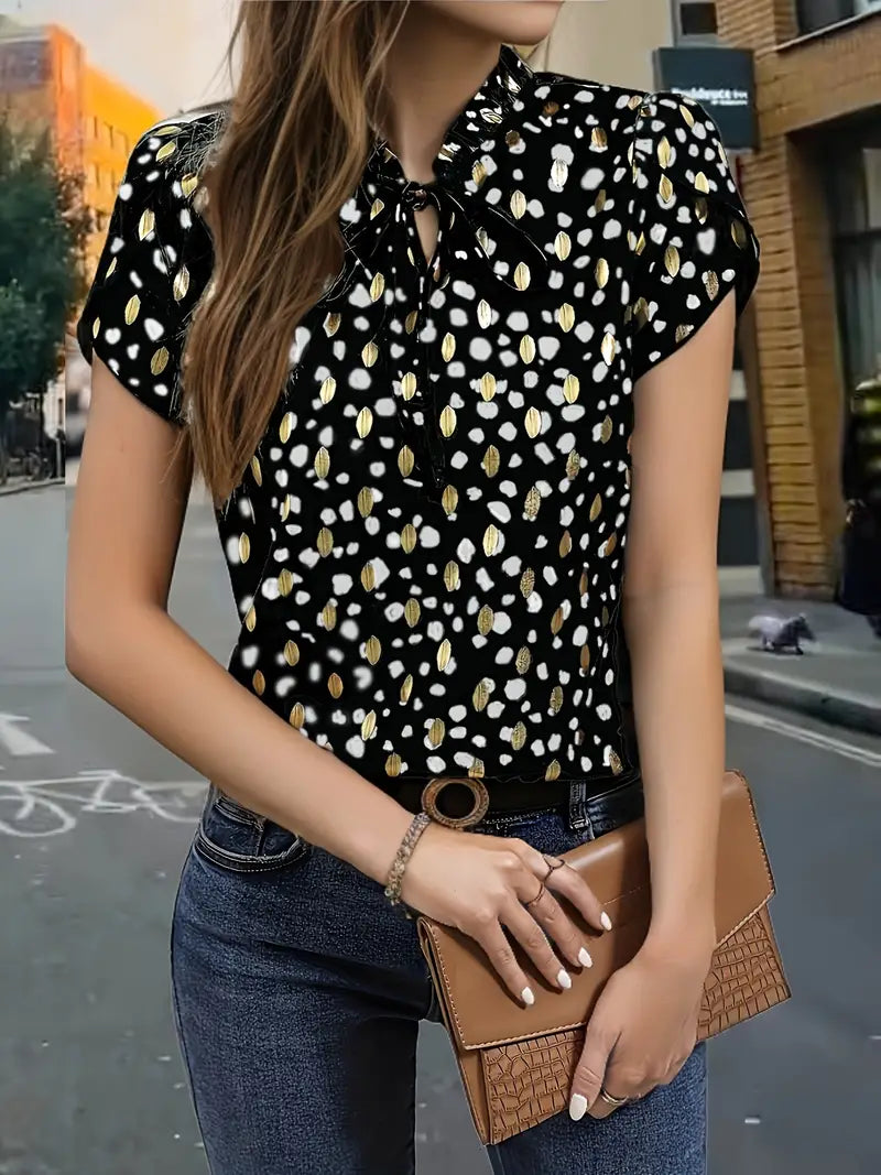 Evelyn - Stylish Short-Sleeve Blouse with Delicate Ruffles for Women