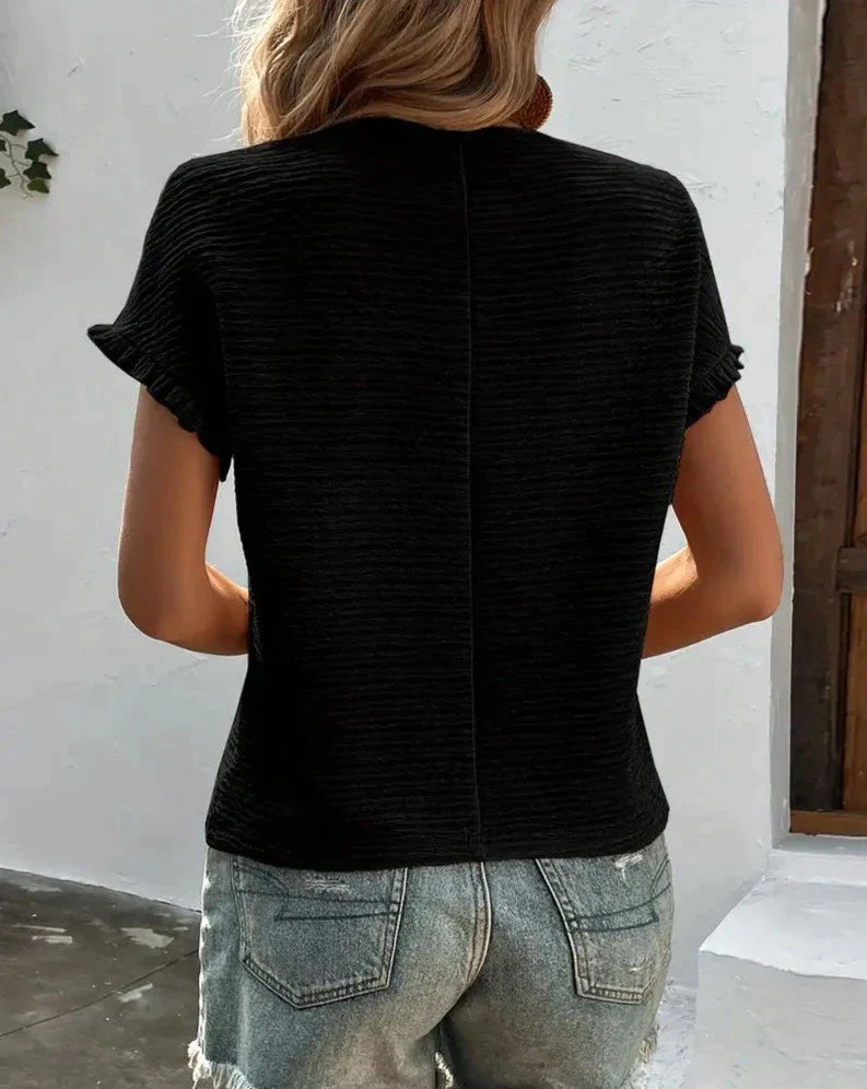 Jinky - Stylish cute T-shirt with crew neck and short sleeves for women