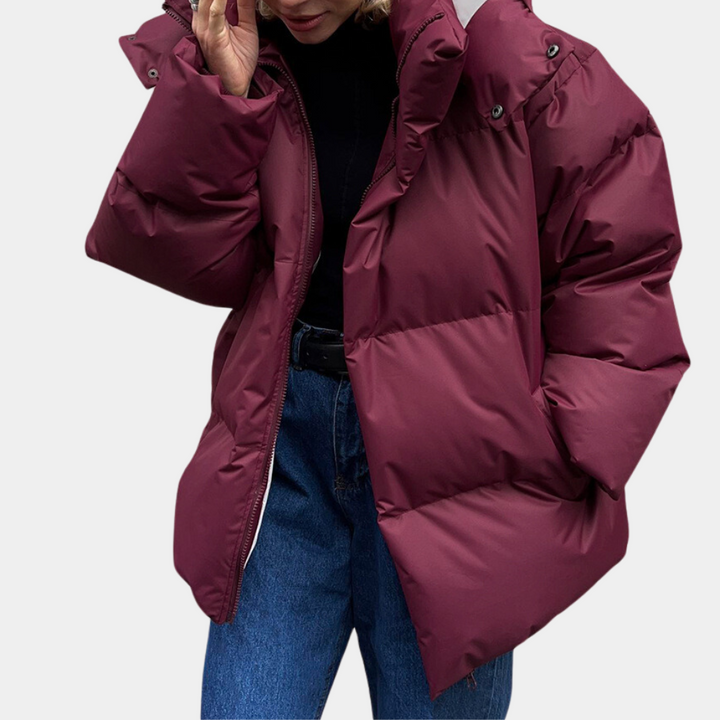 Veste élégante pour femmes avec légère ouate de Maron
