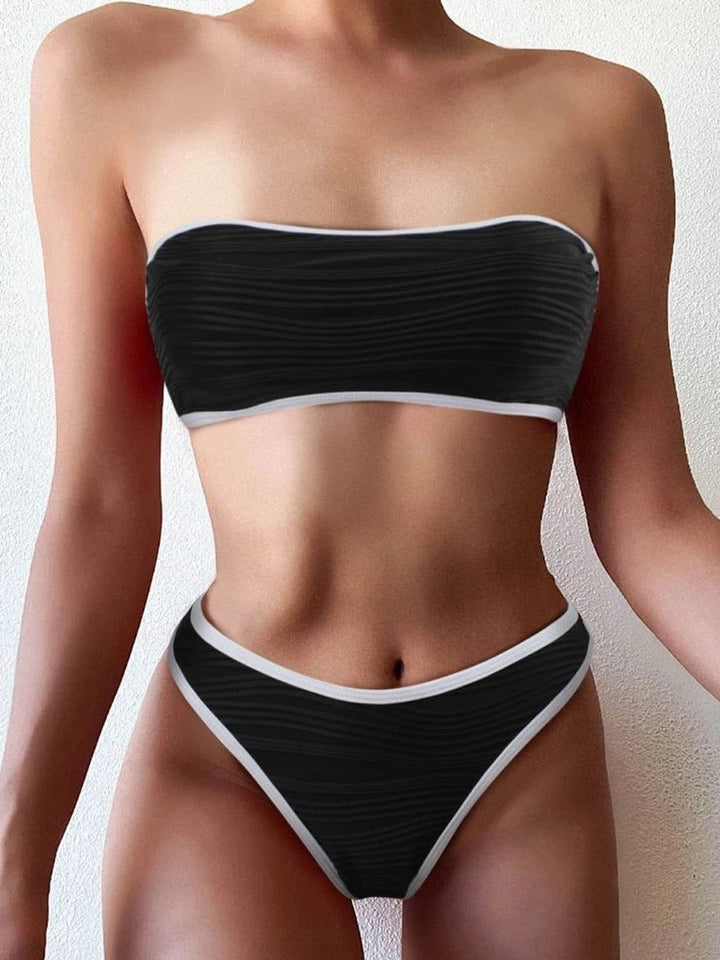 Lydia - Trendy high-waisted bikini set for a stylish lounge moment