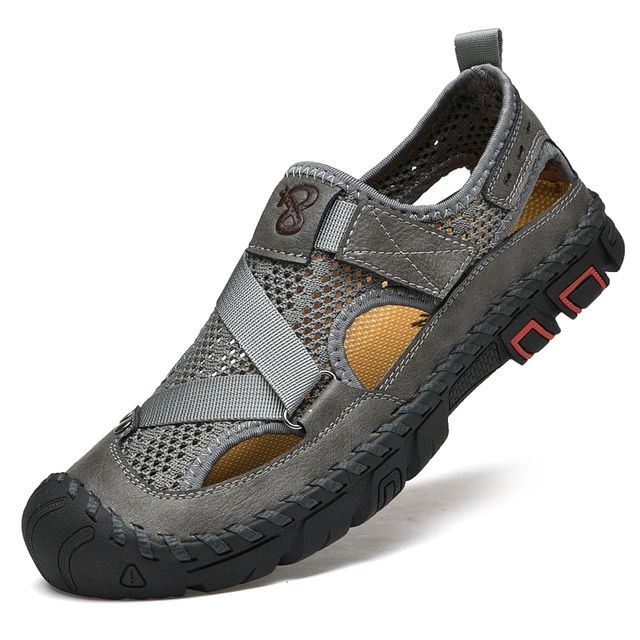 Stylische Sommersandalen für Männer - perfekt für Outdoor-Abenteuer!