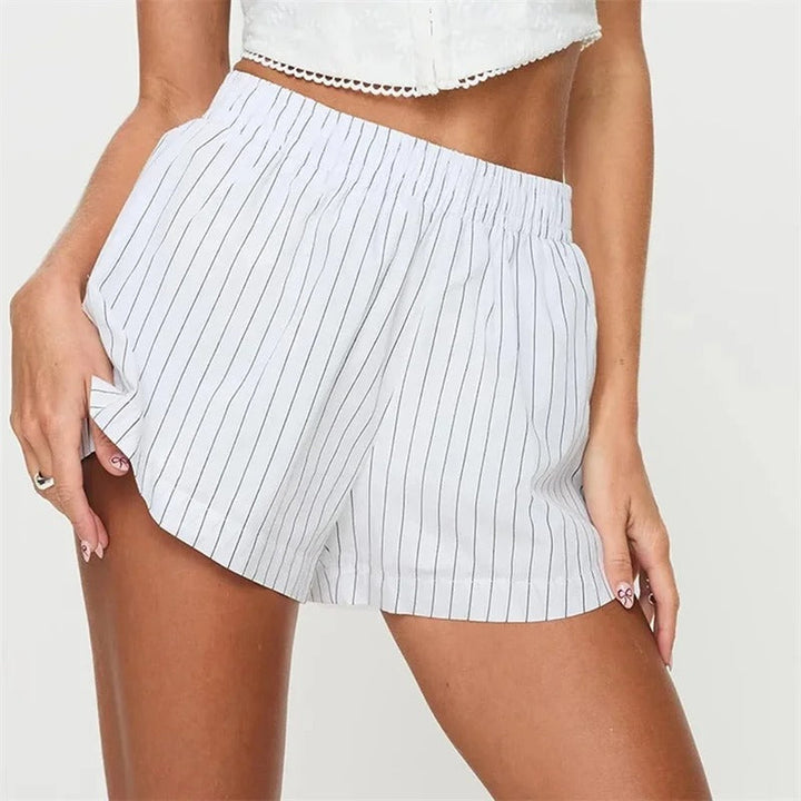 Mila - Elegant and comfortable striped boxer shorts for women